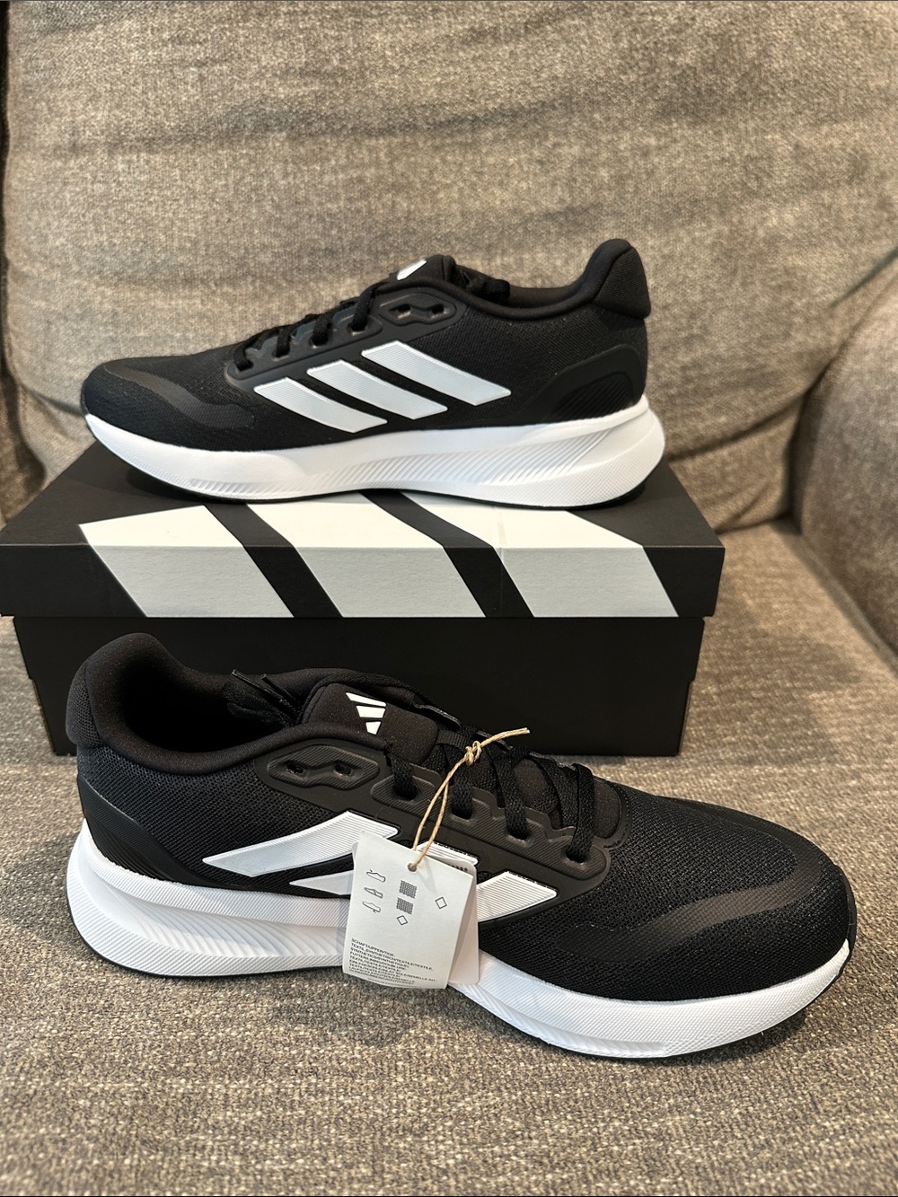 NIB adidas Runfalcon 5 Men's Running Shoes. 9.5 wide - Picture 14 of 16